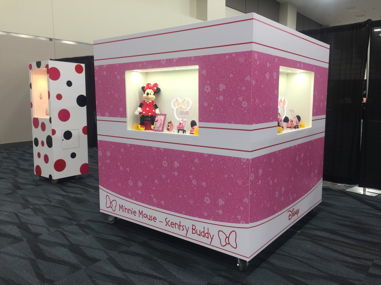 Minnie Mouse Display